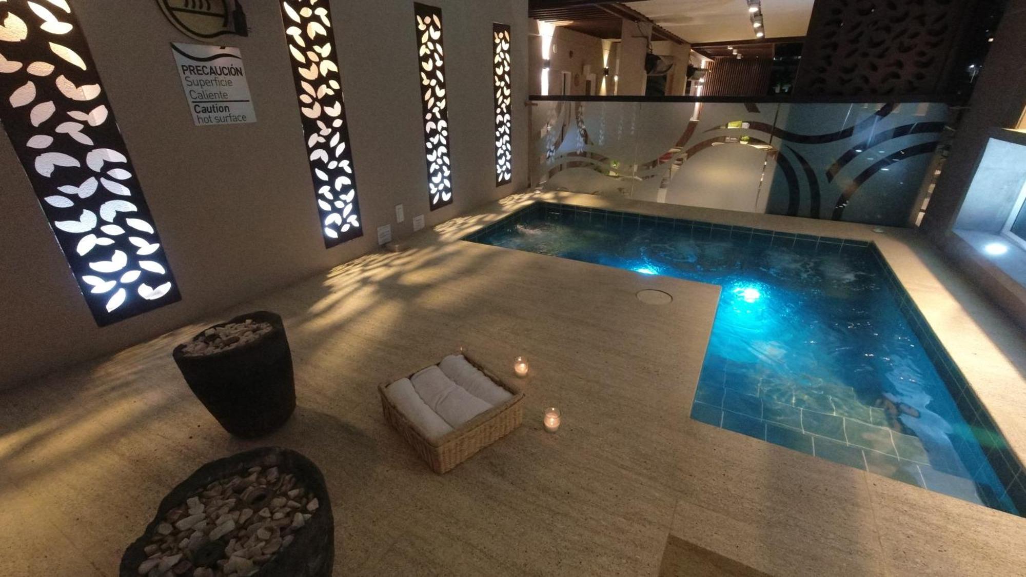 Quo Quality Hotel Manizales Εξωτερικό φωτογραφία The pool at the spa