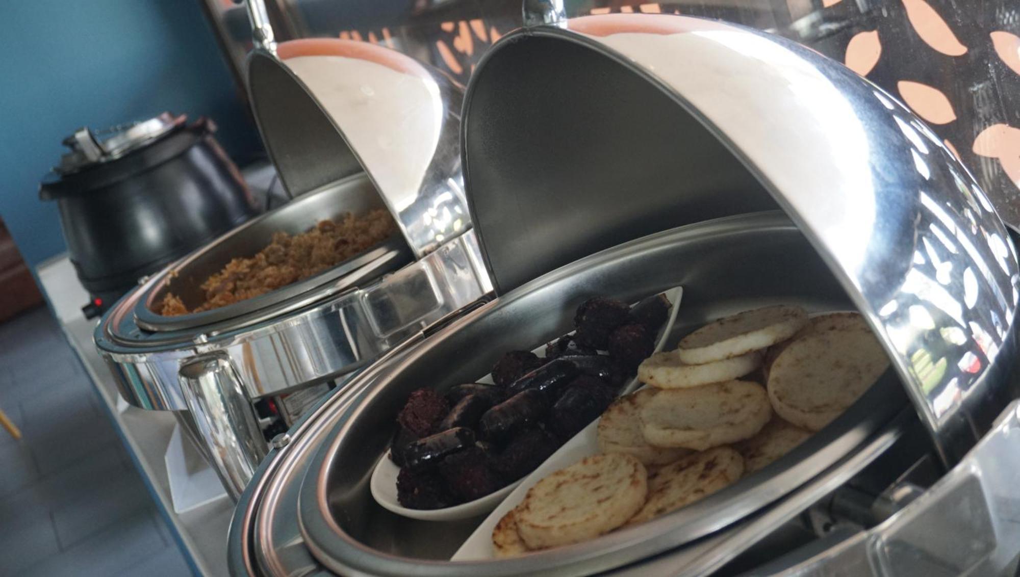 Quo Quality Hotel Manizales Εξωτερικό φωτογραφία A chafing dish